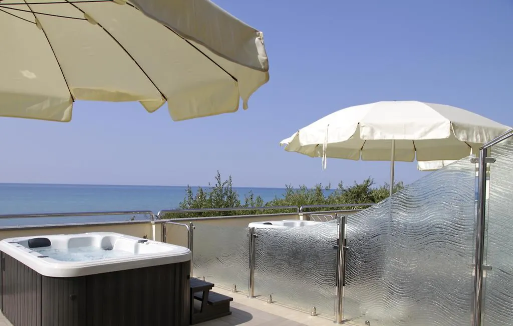 Hotel I Ginepri マリーナ・ディ・カスタニェート・カルドゥッチ