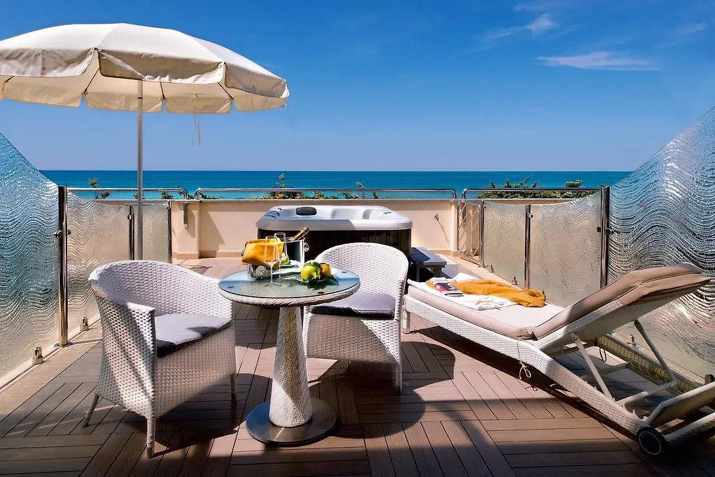 Hotel I Ginepri Marina di Castagneto Carducci 3*,  Italy