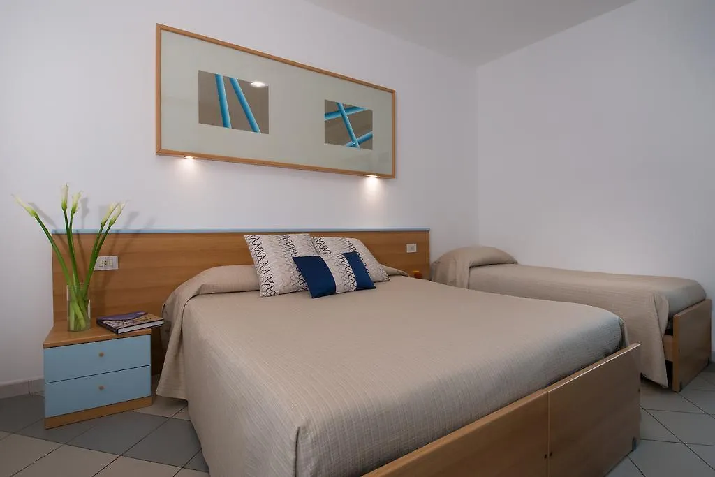 Hotel I Ginepri Marina di Castagneto Carducci 3*,