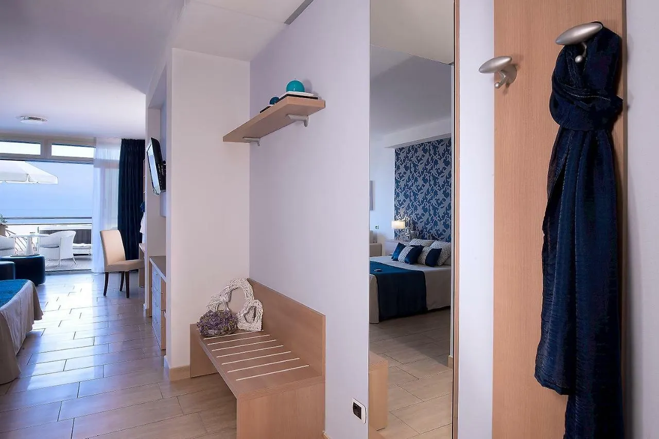 Hotel I Ginepri Marina di Castagneto Carducci 3*,  Italy